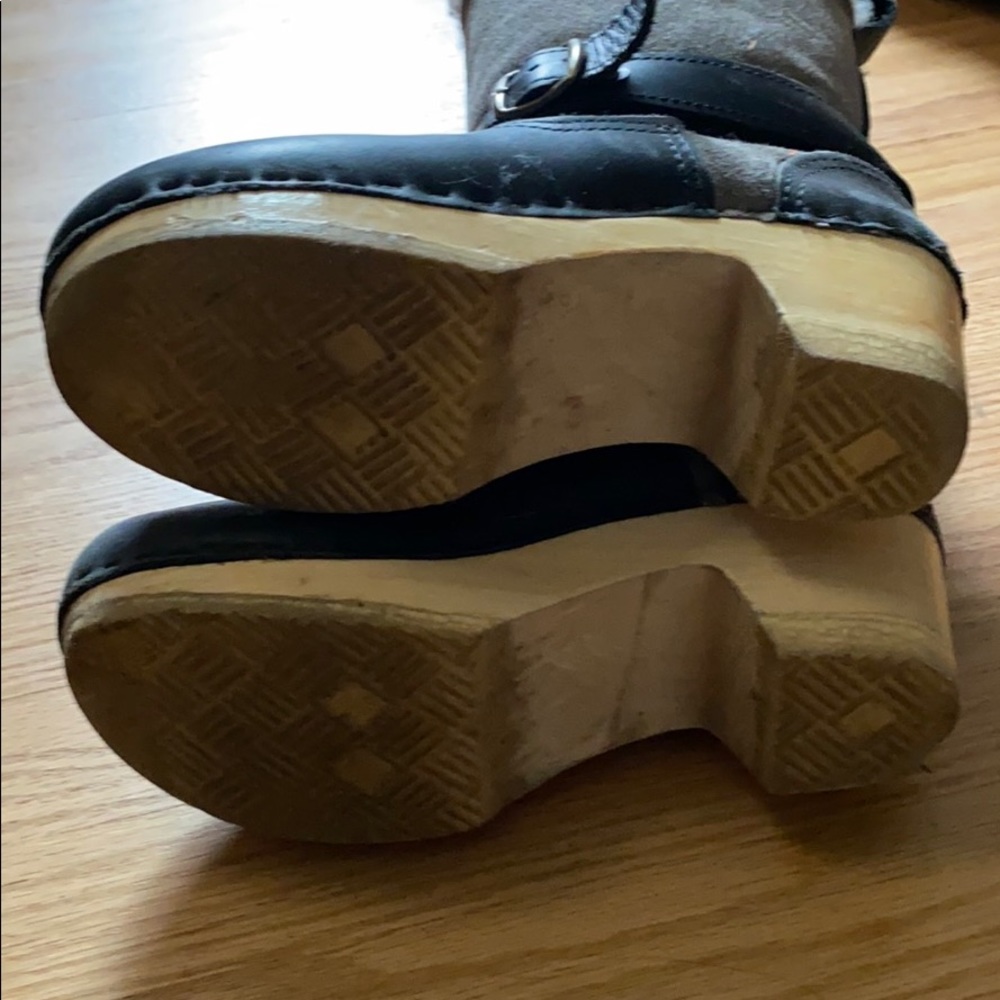 Sven Clog Booties With Fur Lining - image 5